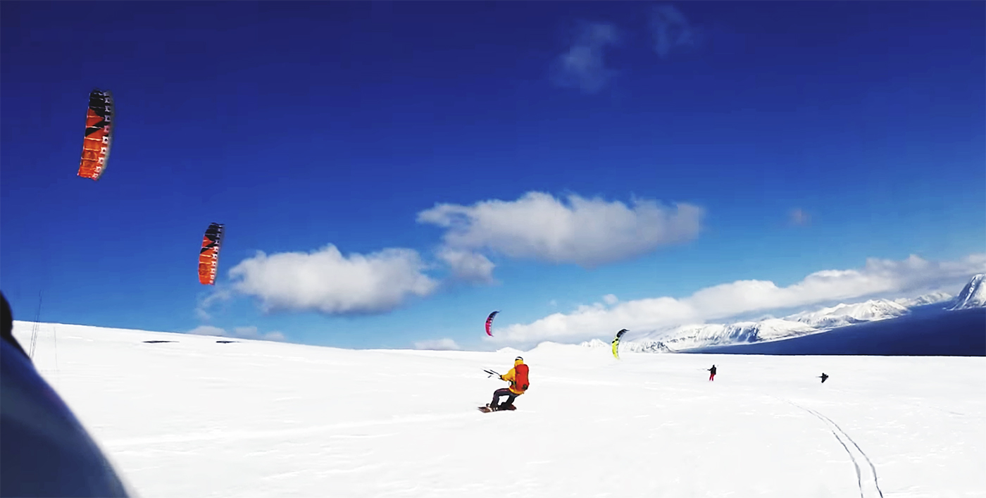 Extreme Snowkiting ... "MAY THE WIND BE WITH YOU"
