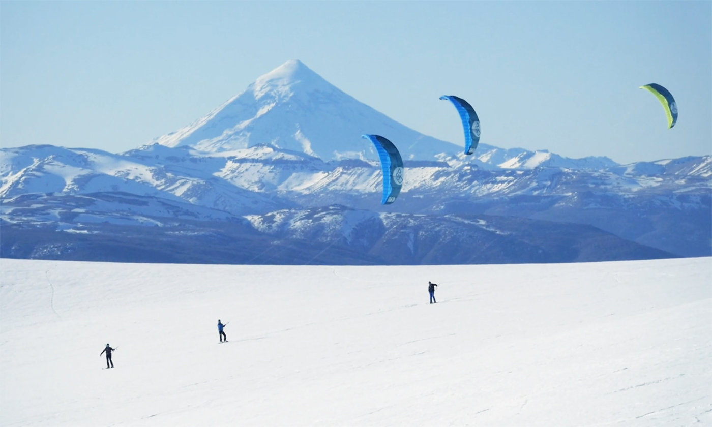 PEAK 4 – Flying over Patagonia